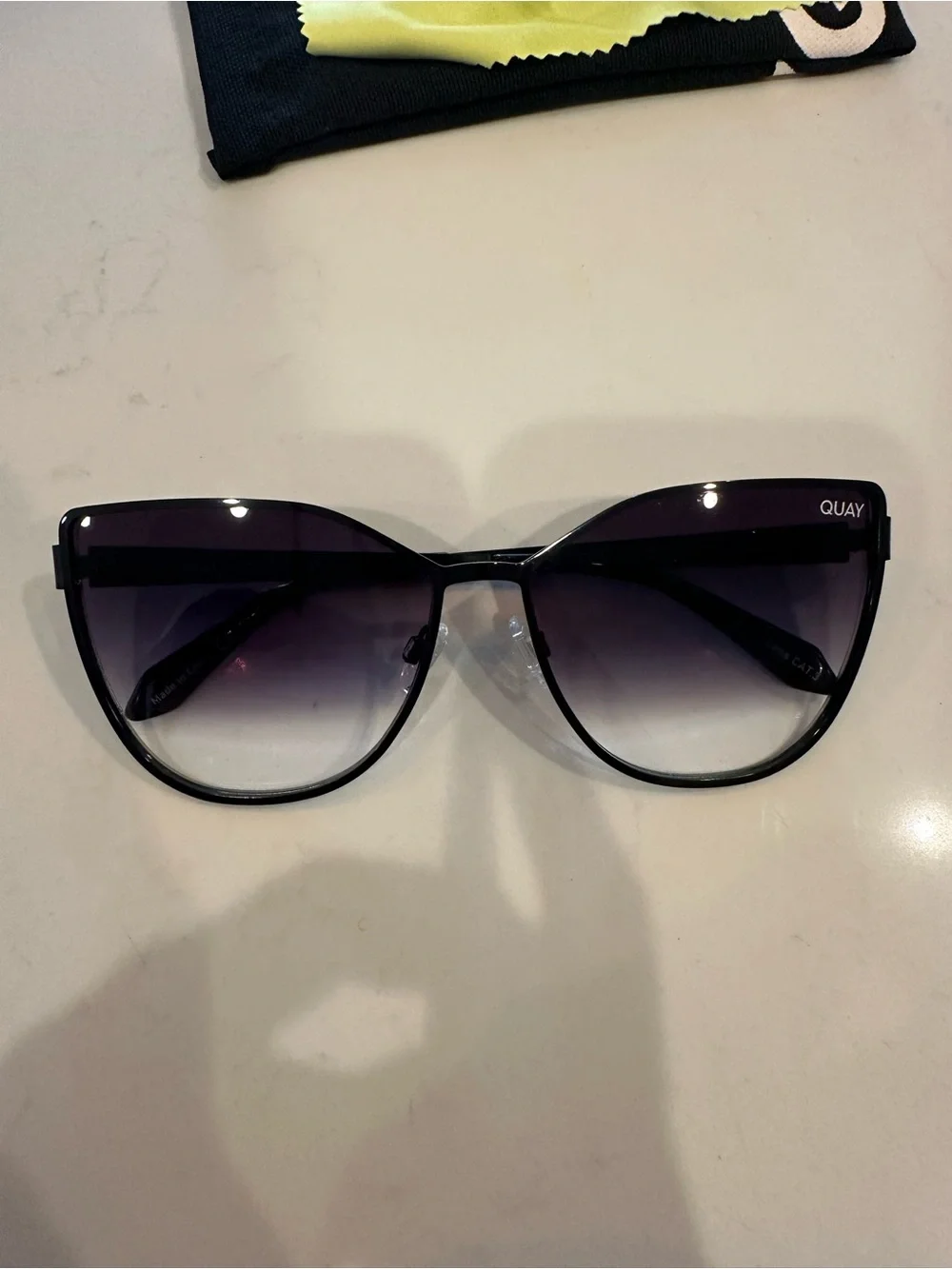 Quay Australia Black Gradient Lens Sunglasses with Yellow Cleaning Cloth
